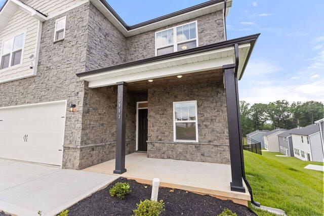 Amber Vista new construction single family exterior in Hardin Valley, TN