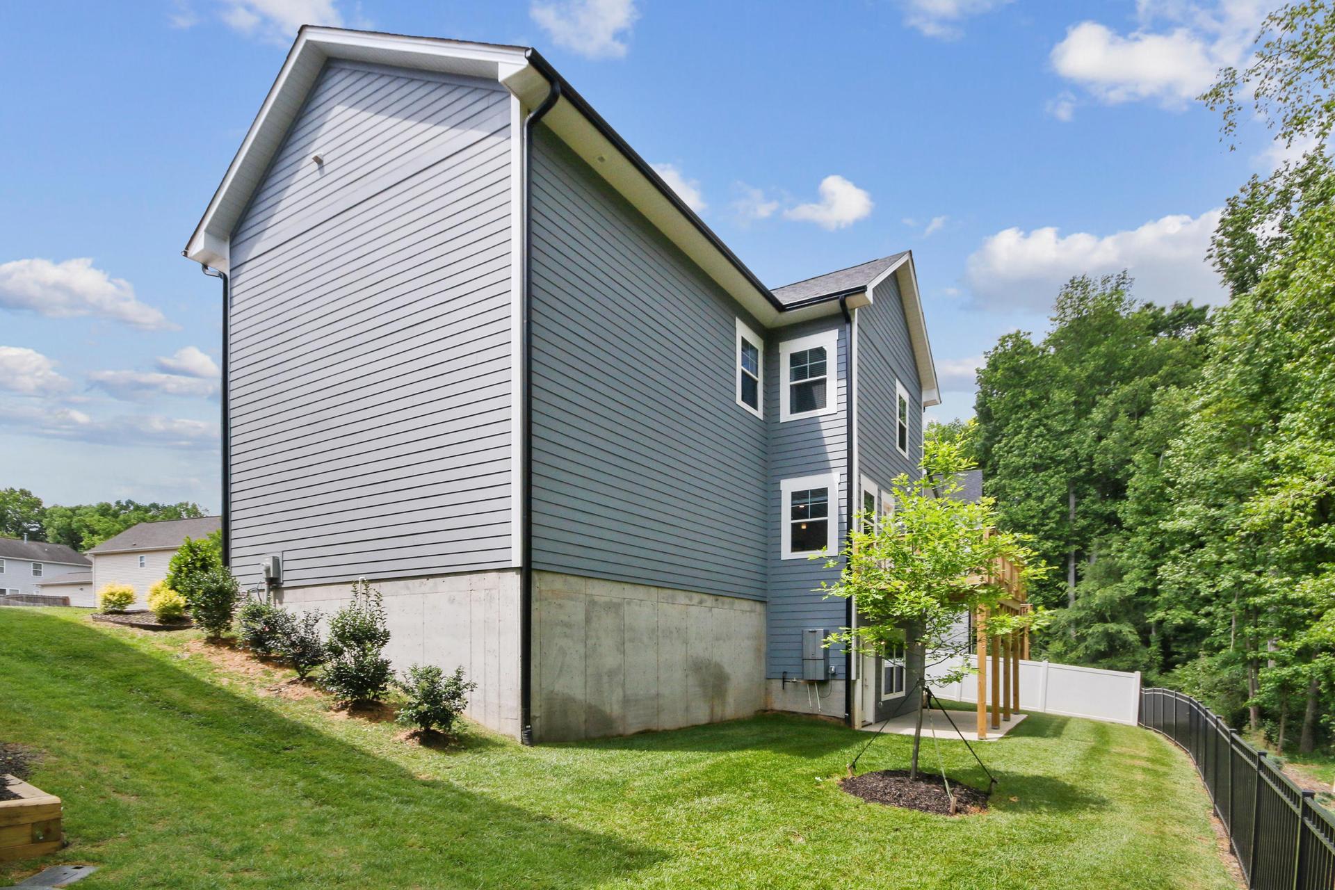 Dumphries Dr community exterior showing landscaping and architectural details in Huntersville