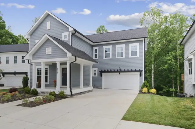 Dumphries Dr community exterior and curb appeal